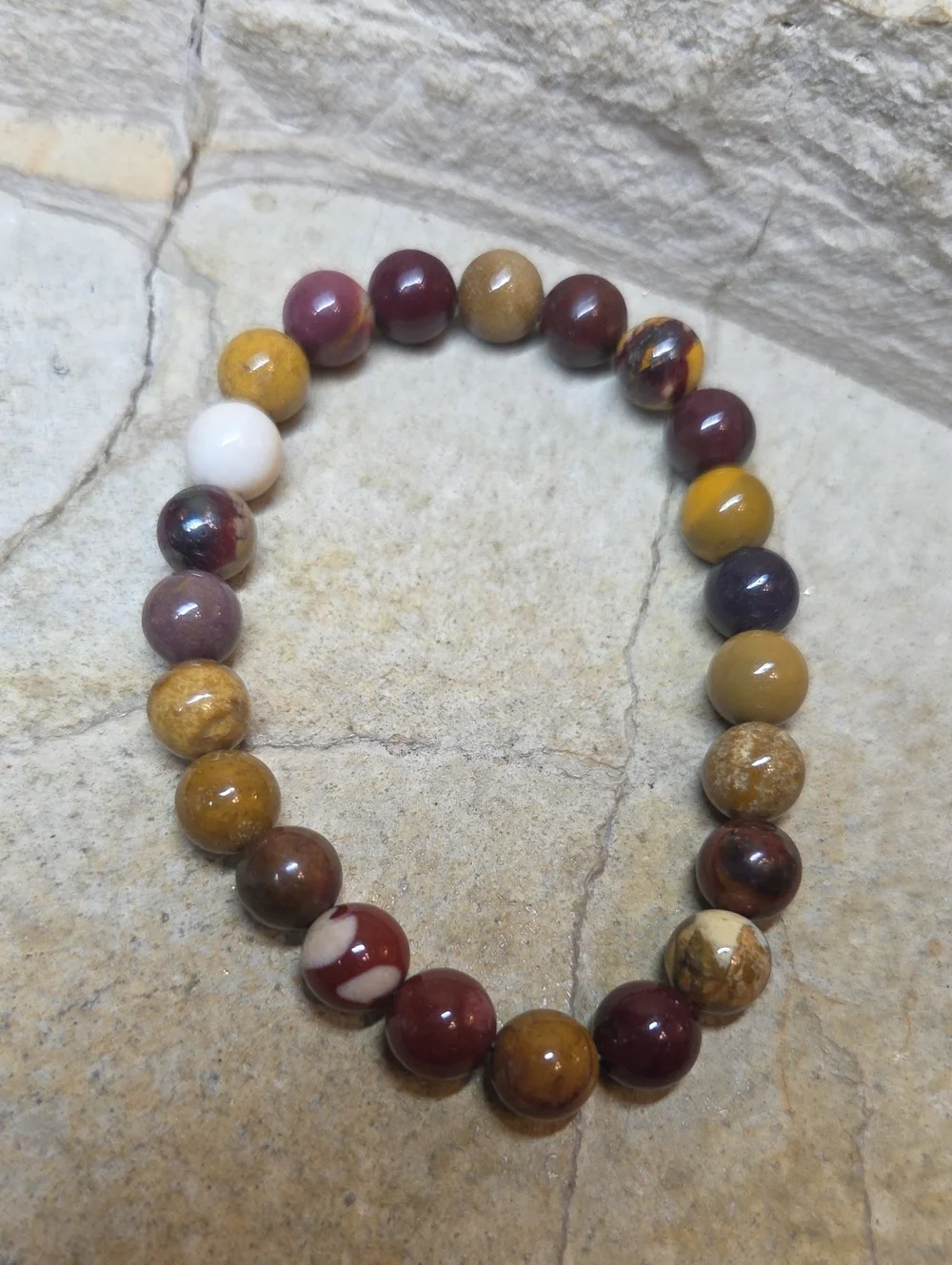 Beaded Mookaite Jasper Stretch Bracelet in Earthy Reds and Yellows
